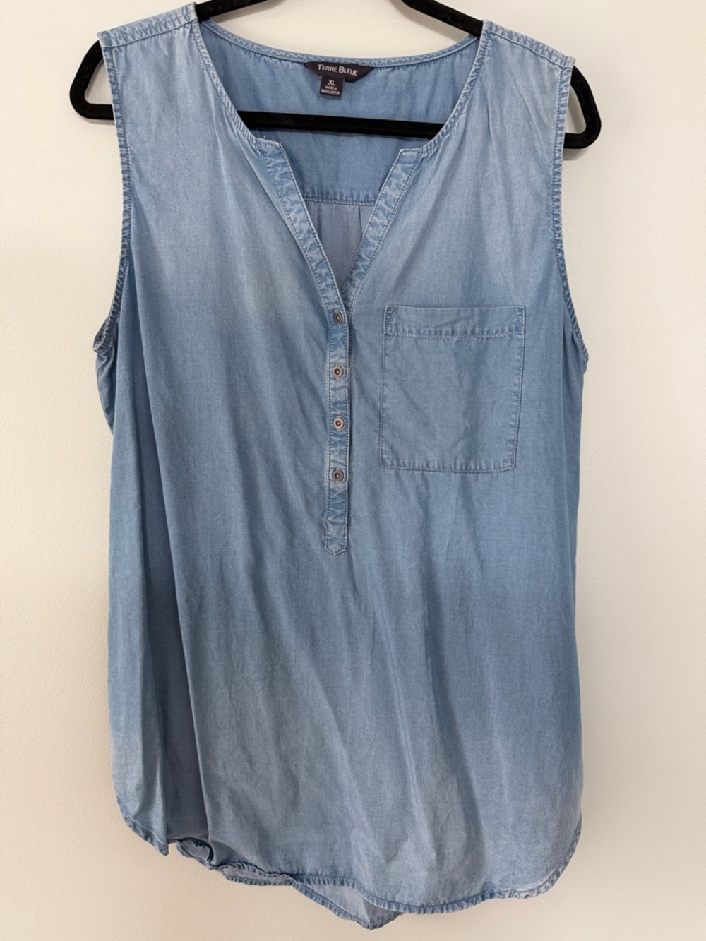 Tierre Bleue Sleeveless Light Wash Chambray Denim Tunic Top - Blue - sizes XL